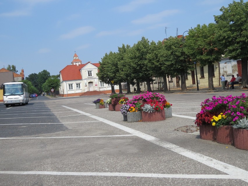 Plac Jagiellończyka, centralny plac miasta.