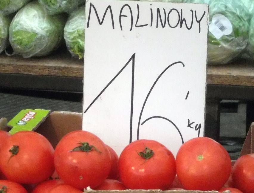 Pomidory malinowe były w cenie 16 złotych za kilogram