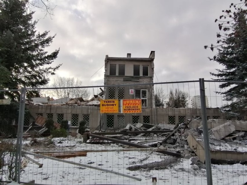 Wyburzanie budynku A Szpitala Uniwersyteckiego przy ul. Zyty
