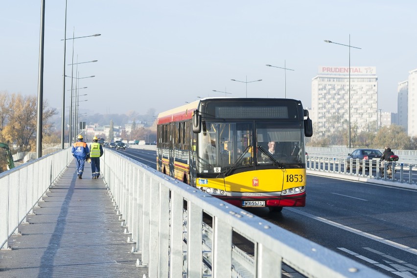 Paraliż komunikacyjny na Woli. Przez metro zamykają...