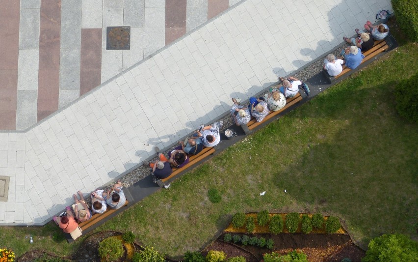 Seniorzy wraz z urzędnikami zdecydują, gdzie postawić nowe ławki w Kołobrzegu