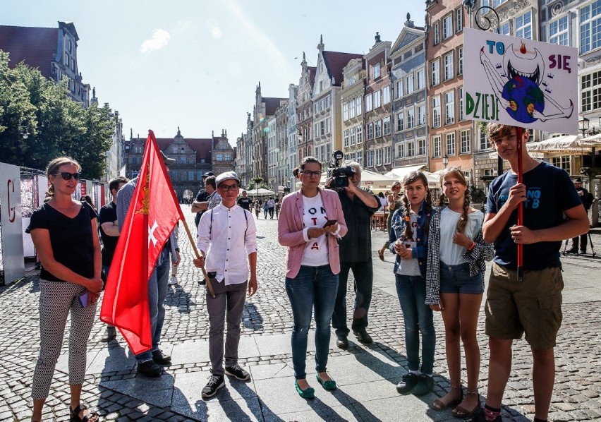 Akcja „Gdańsk wspiera wakacyjny strajk klimatyczny” przed...