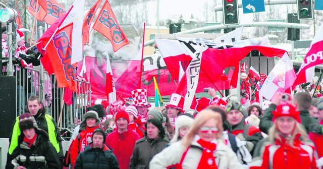 W sobotę przez Zakopane przeszła wielka parada kibiców