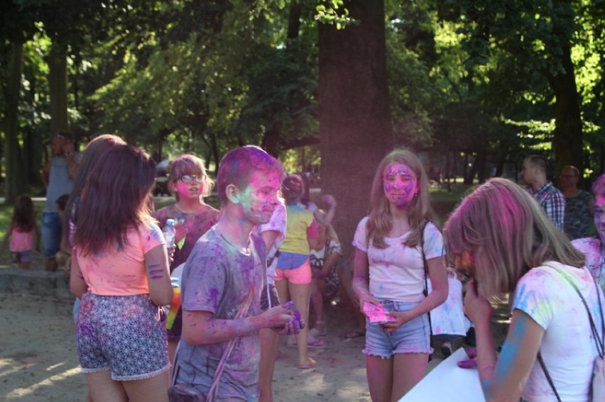 Święto Kolorów zawitało dziś do Parku Miejskiego w Wolsztynie