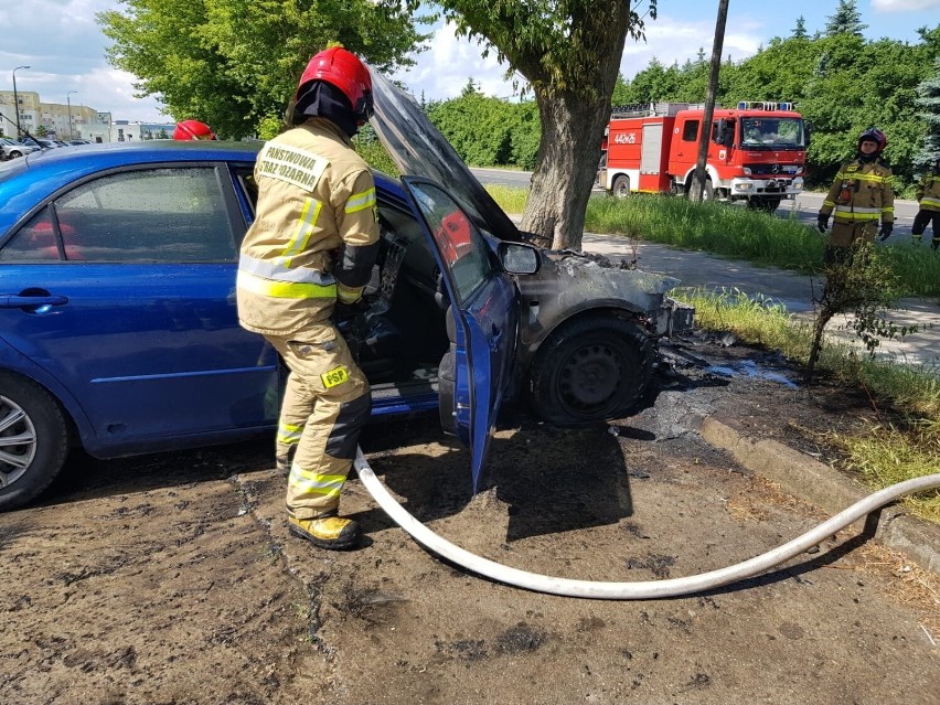 Pożar samochodu przy ul. Kustronia w Grudziądzu