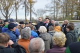 Ostrów. Protest mieszkańców przy zamkniętym moście na Dunajcu [ZDJĘCIA]