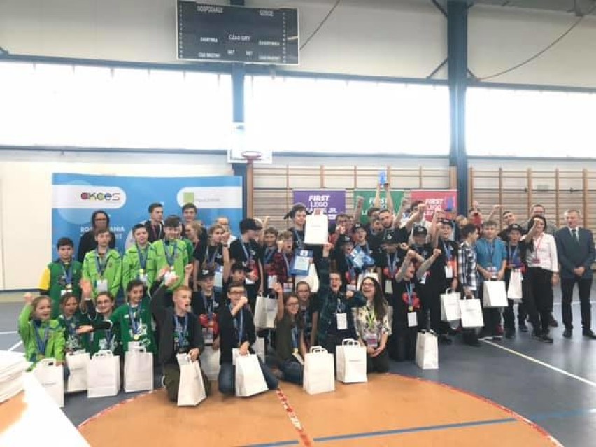  Nowy Dwór Gdański .First Lego League  rozegrany. Uczniowie konstruowali roboty