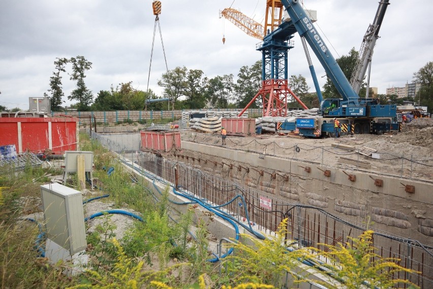 - W ramach umowy mieliśmy wywieźć 215 tys. metrów...