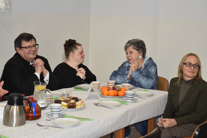Spotkanie wigilijno-noworoczne Stowarzyszenia na Rzecz Osób Niepełnosprawnych w Pleszewie