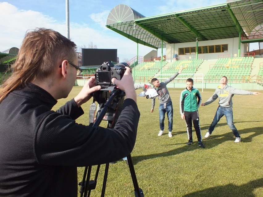 Happy Bełchatów, zdjęcia do projektu rozpoczęto na stadionie...