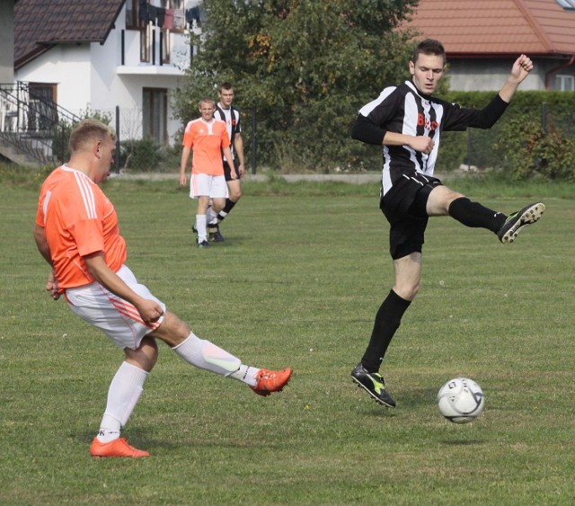 Wicher Łebcz - Sokół Strzelno. Liga Gminy Puck 2014