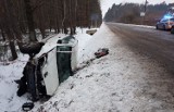 Nietrzeźwy kierowca z powiatu lublinieckiego rozbił samochód pod Olesnem