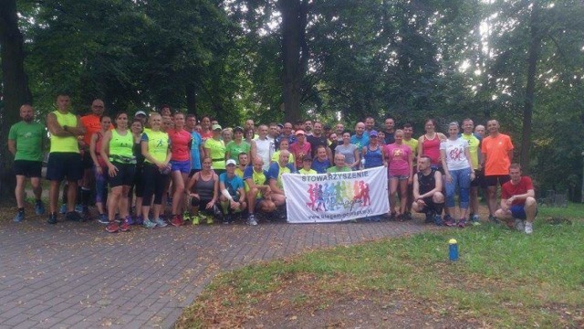 Pierwszy trening przygotowujący do Półmaratonu Zielonogórskiego za nami. Do końca sierpnia, w każdy czwartek możesz dołączyć do biegaczy!