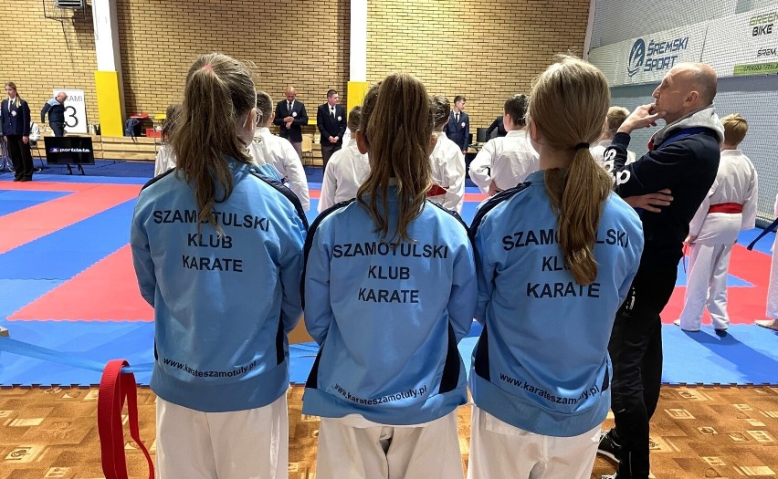 Trzy medale dla młodych karateków z Szamotuł! Nikola, Zosia, Helena i Witek z sukcesem na Mistrzostwach Karate w Śremie