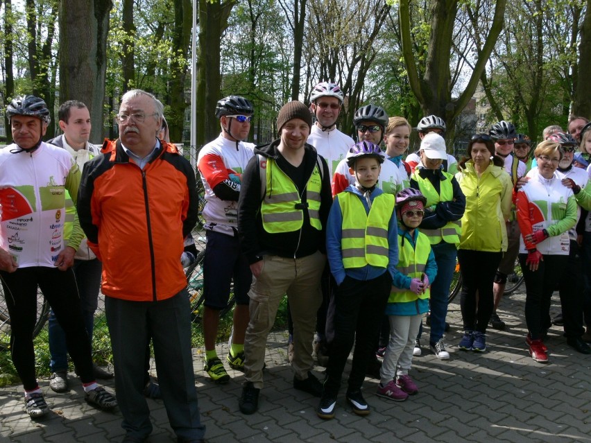 Wieluńscy cykliści oficjalnie zainaugurowali sezon rowerowy [ZDJĘCIA]
