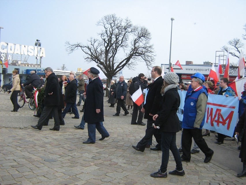 Marsz w obronie TV Trwam na ulicach Gdańska (ZDJĘCIA,FILM)