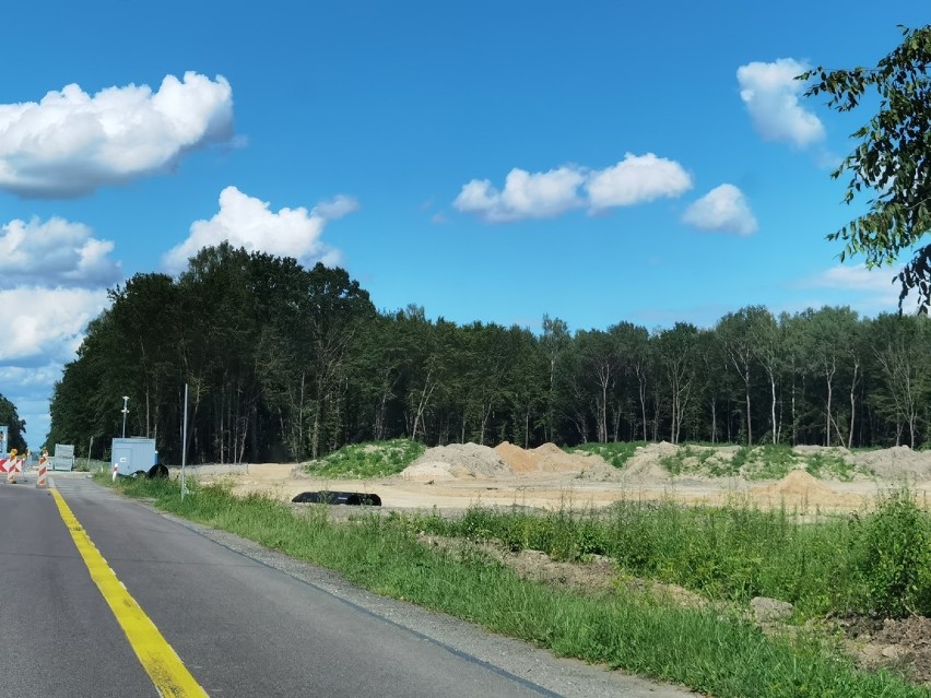 Budowa drogi S19 Kraśnik - Lublin. Widać już fragmenty przyszłej ekspresówki. Zdjęcia