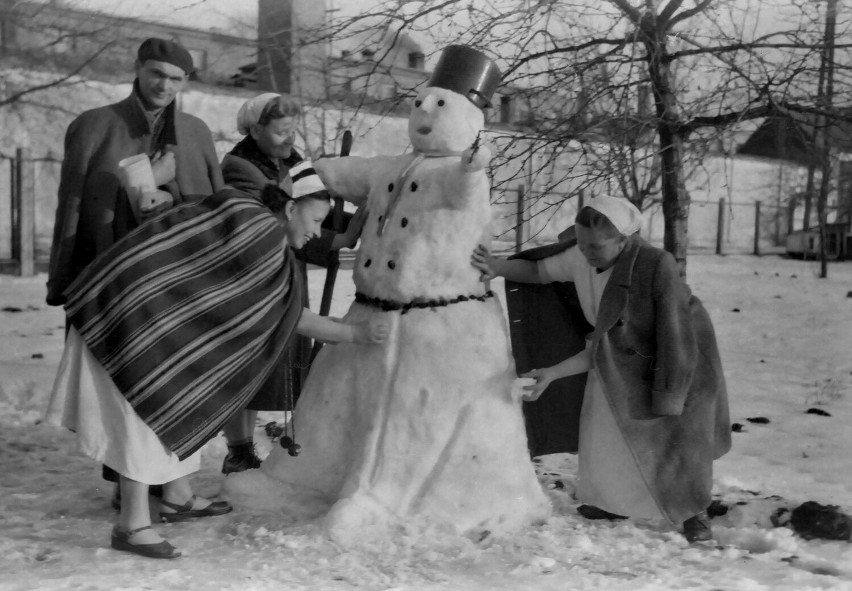 Sieradz w latach 60. Pielęgniarki z oddziału zakaźnego