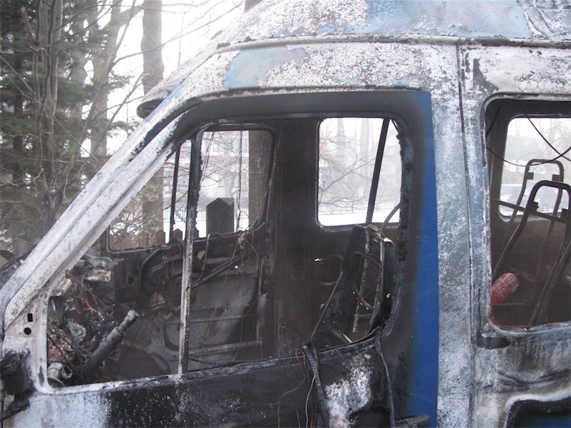 Zakopane: bus stanął w ogniu. Spłonął doszczętnie [ZDJĘCIA]