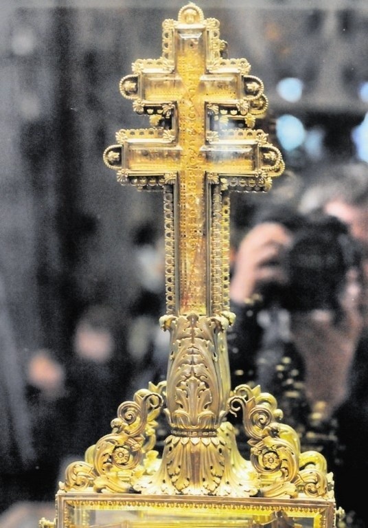 Relikwiarz  z katedry Notre Dame w Paryżu