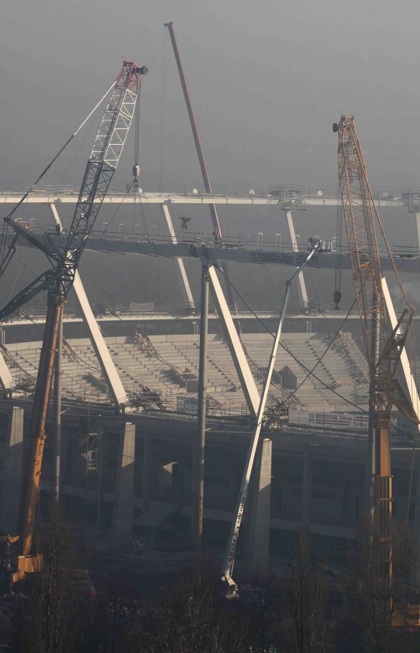 Pierścień zamknięty. Stadion Śląski ma pełny ring [GALERIA]