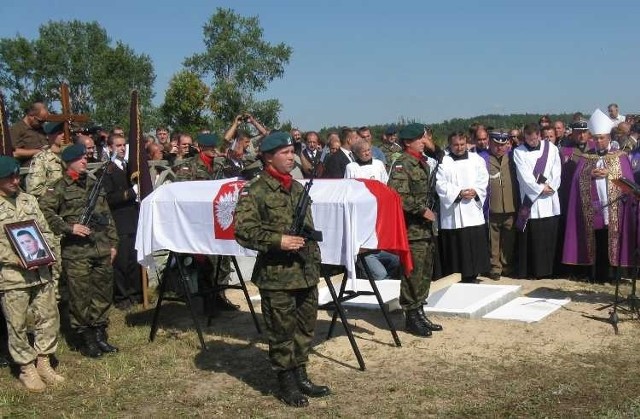 Na cmentarzu w Szczecynie.