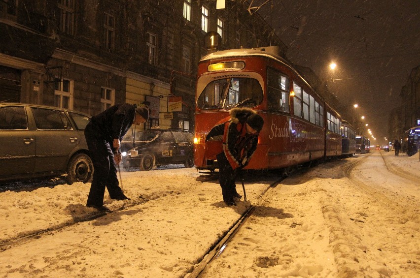 Kraków. Śnieg sparaliżował miasto