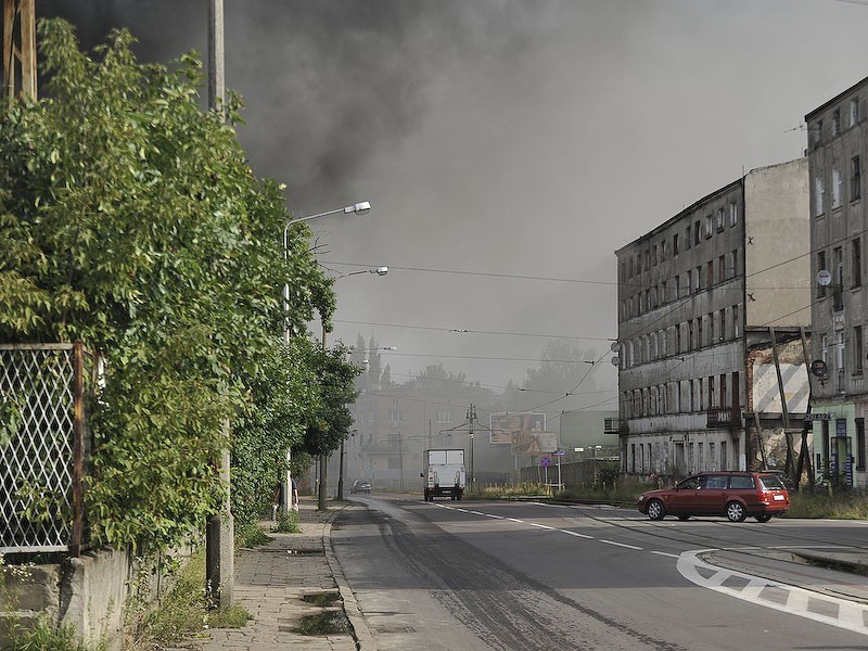 Pożar w dawnej zajezdni tramwajowej przy Dąbrowskiego w...