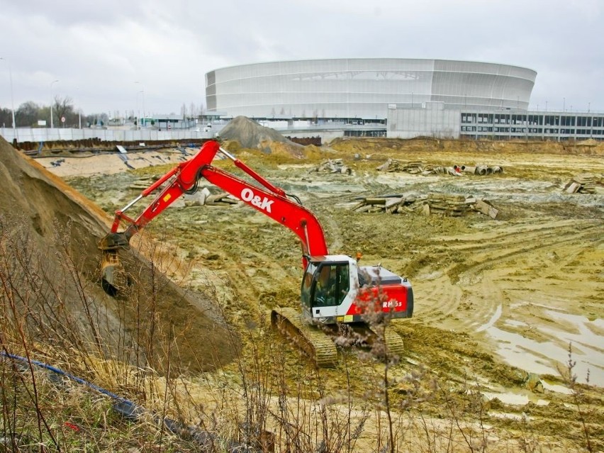 AAA Dziurę przy stadionie za 80 milionów sprzedam