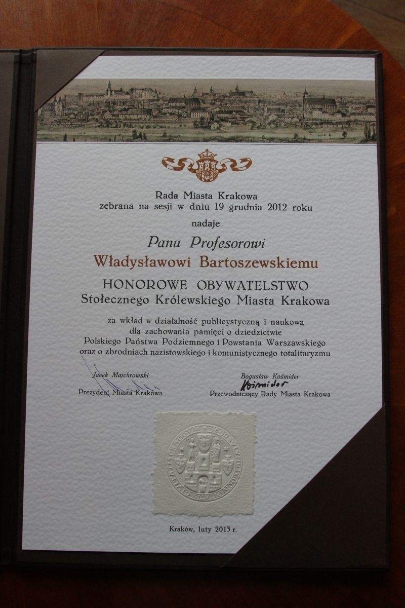 Władysław Bartoszewski honorowym obywatelem Krakowa