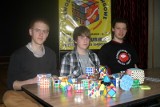Kostka Rubika i pałac pamięci, czyli jak opanować sztukę układania jednokolorowego pola