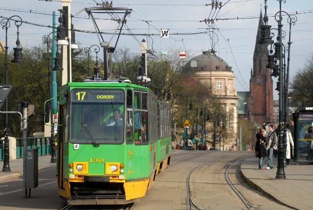 Dzisiaj kierowcy mogą jeździć tramwajami za darmo