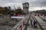Wrocław: W weekend otworzą przejazd kolejowy w Leśnicy. Kiedy zamkną Średzką?
