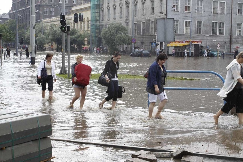 Trwa usuwanie skutków ulewy w Gdańsku