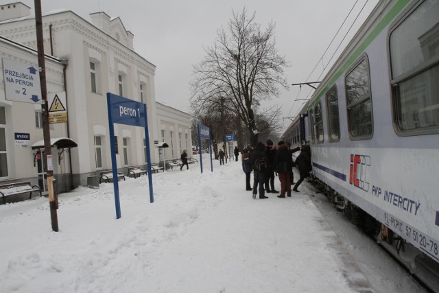 Na trasie Łódź-Warszawa nie będzie miejscówek PKP Intercity.