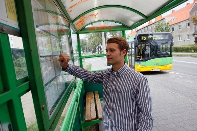 Tomasz Wierzbicki z rady osiedla Świerczewo chwali nowe rozwiązanie, ponieważ mieszkańcy zyskają dodatkowe autobusy.