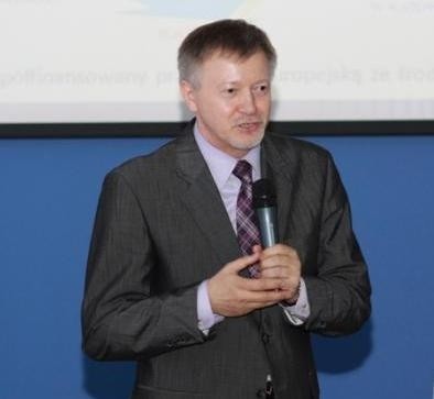 prof. Adam Bartoszek