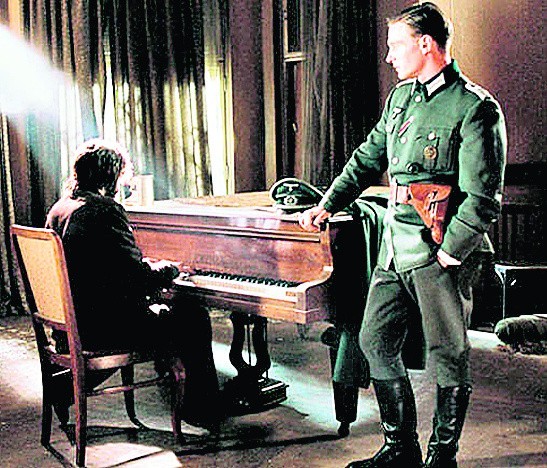 Scena z filmu Romana Polańskiego "Pianista"