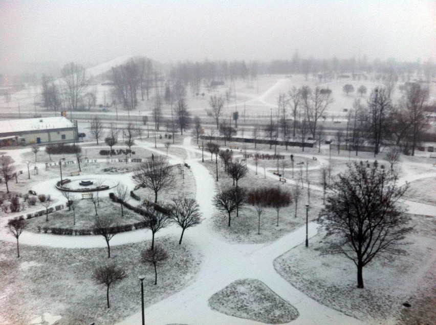 Śnieżyca w Wielki Piątek w Sosnowcu