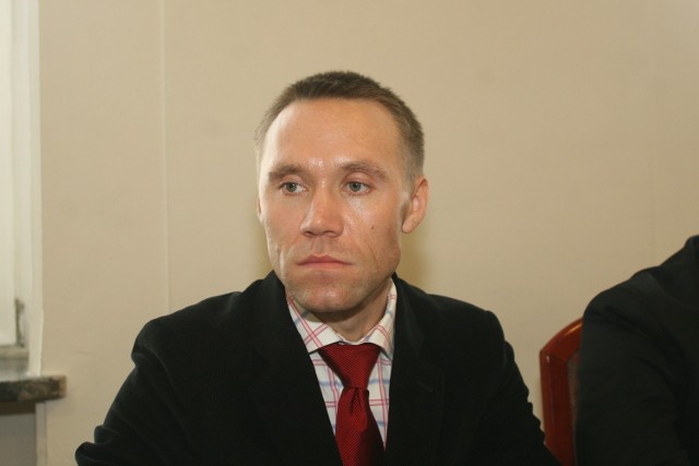 Komendant straży Dariusz Grzybowski nie zawsze zgadza się z krytyką.