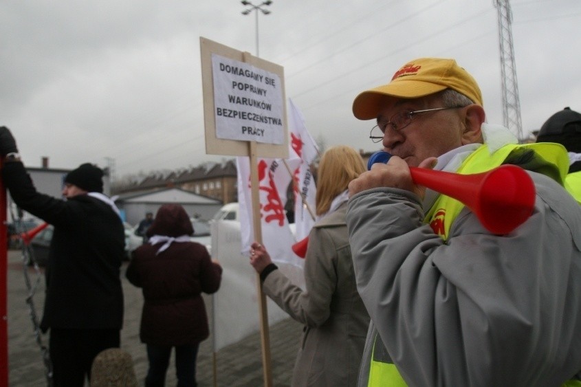 Pikieta przed Kauflandem w Jaworznie ZDJĘCIA