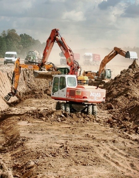 13 sierpnia 2010 r.: na budowę autostrady A1 (Świerklany -...