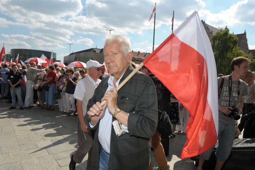 Jarosław Kaczyński oddał hołd uczestnikom Czerwca'56 [FILM, ZDJĘCIA]