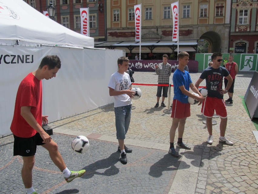 Strefa kibica: Znamy już wrocławskiego mistrza w żonglowaniu piłką (GALERIA)