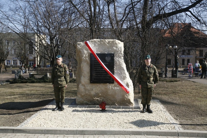 Odsłonięcie pomnika smoleńskiego w Mysłowicach z udziałem...