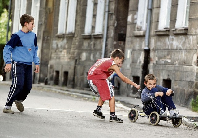 Fundacja "Dziewczynka z zapałkami" zajmuje się dziećmi z najuboższych środowisk