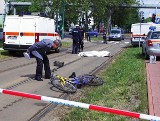 Poznań: Rowerzysta zginął w zderzeniu z tramwajem [ZDJĘCIA FILM]