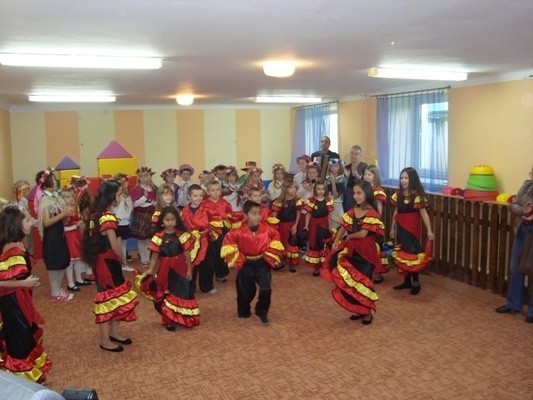 Grupa taneczno-muzyczna Mała Roma