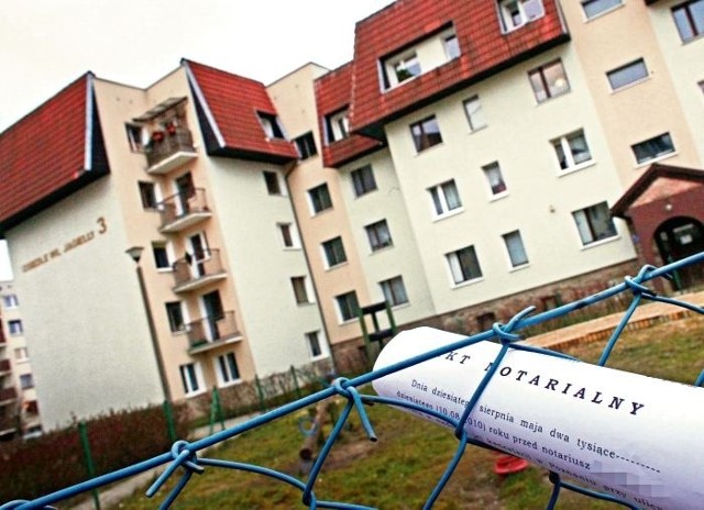 Doradca kupił m.in. mieszkanie na poznańskim osiedlu Jagiełły. W jutrzejszym &#8222;Głosie&#8221; przedstawimy kulisy tej transakcji