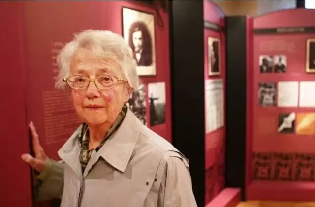 DANUTA RIABININ Razem z mężem ofiarowała miastu rodzinną kamienicę przy ul. Złotej 3. Teraz mieści się w niej Muzeum Czechowicza.